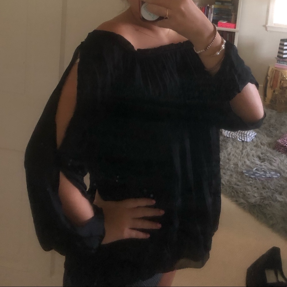 Sanctuary Black Flowy Cold Shoulder Top - Picture 4 of 4